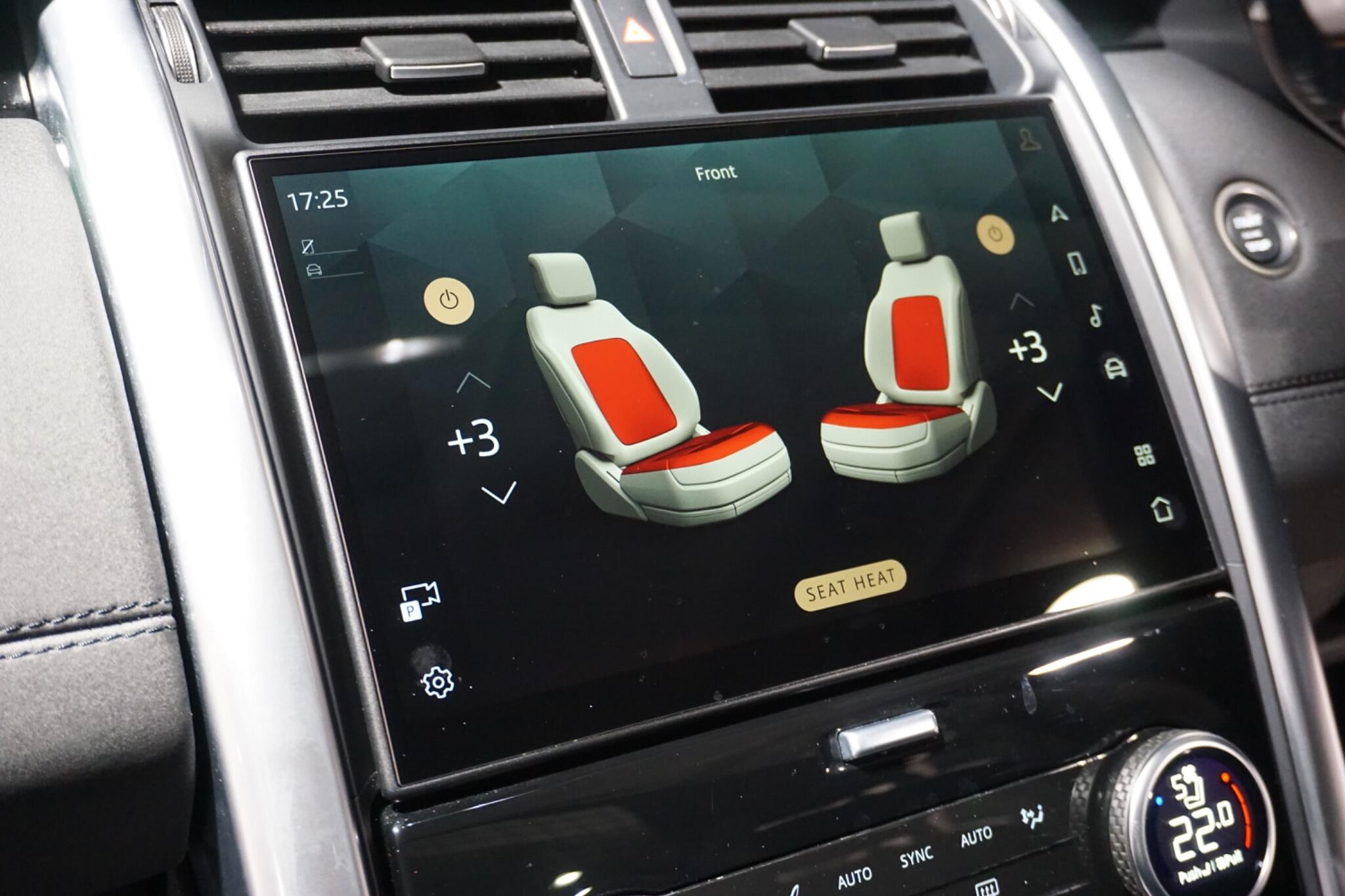 Land Rover Discovery 3.0 D300 MHEV SE SUV 5dr Diesel Auto 4WD Euro 6 (s/s) (300 ps)